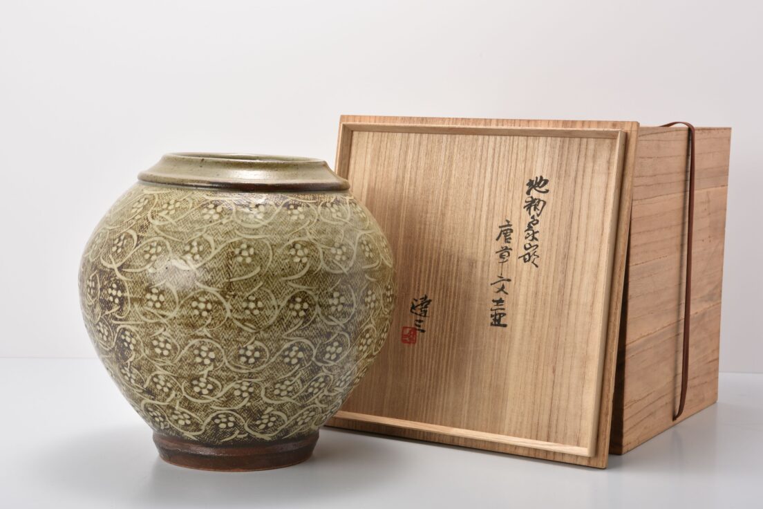 人間国宝「島岡達三」。作風や魅力、代表作をご紹介 | 古美術八光堂の