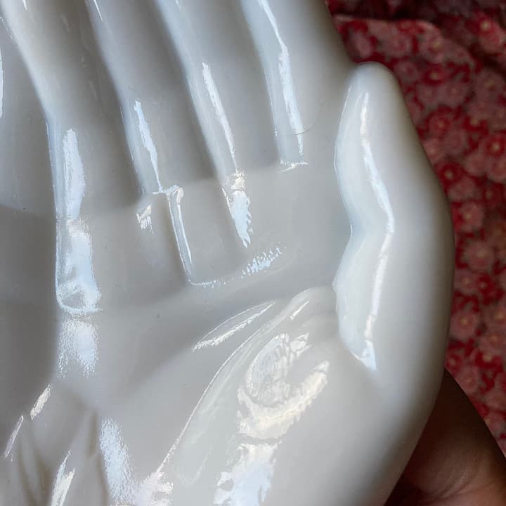 018WESTMORELANDホワイトミルクガラスオープンハンドトレイ