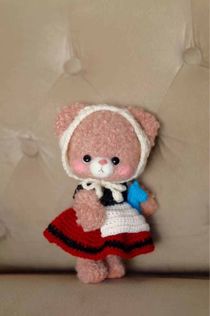 あみぐるみ 民族衣装 新刊情報＞ 12月26日発売！ ⁡ 「かわいいかぎ針編み リカちゃんが着る