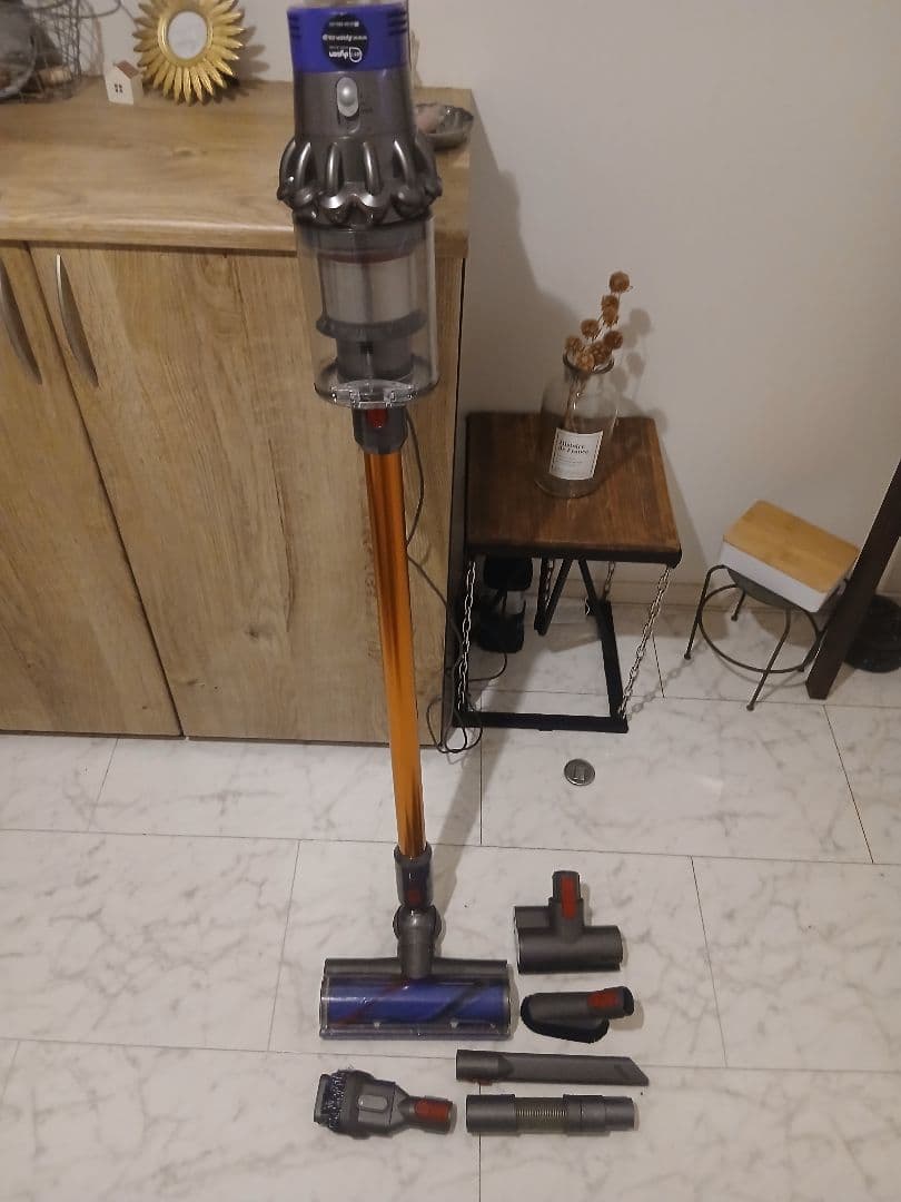 よ*ー様 Dyson V10 SV12 本体一式 動作品 アタッチメント多数 楽天市場】Dyson 純正 V10シリーズ専用 SV12専用 トリガー部分 ロング